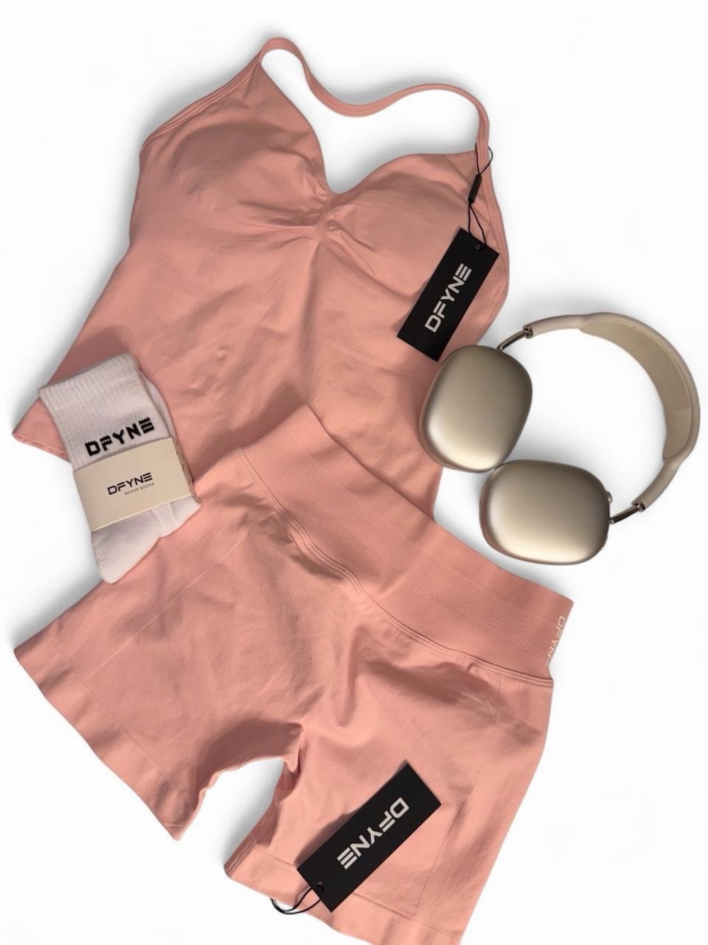 DFYNE Seamless Scoop Sports Bra & High-Waist Shorts Set — Dusty Rose